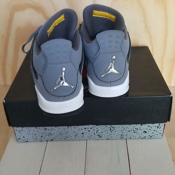 Air Jordan 4 Retro "COOL GREY" 2019 - Mens size 9, Wmn's 10 1/2 With Box - Picture 4 of 11